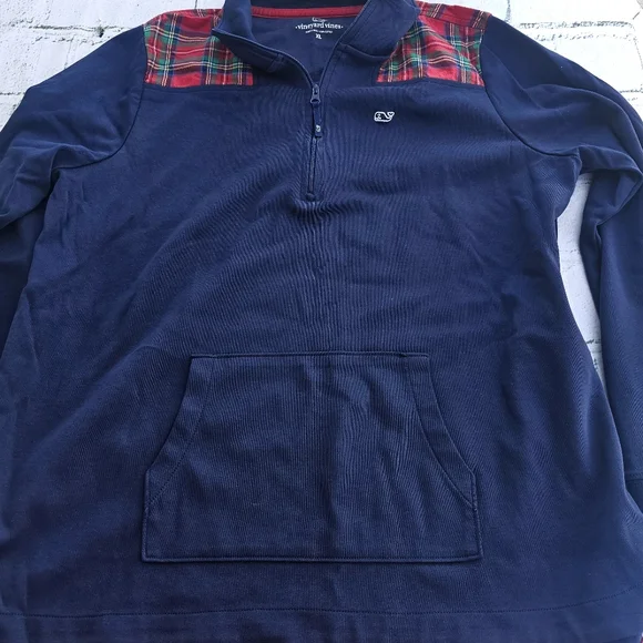 Vineyard Vines Pullover - Picture 3 of 11